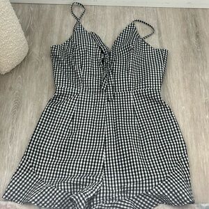 Checkered romper for summer - fits like a regular xs